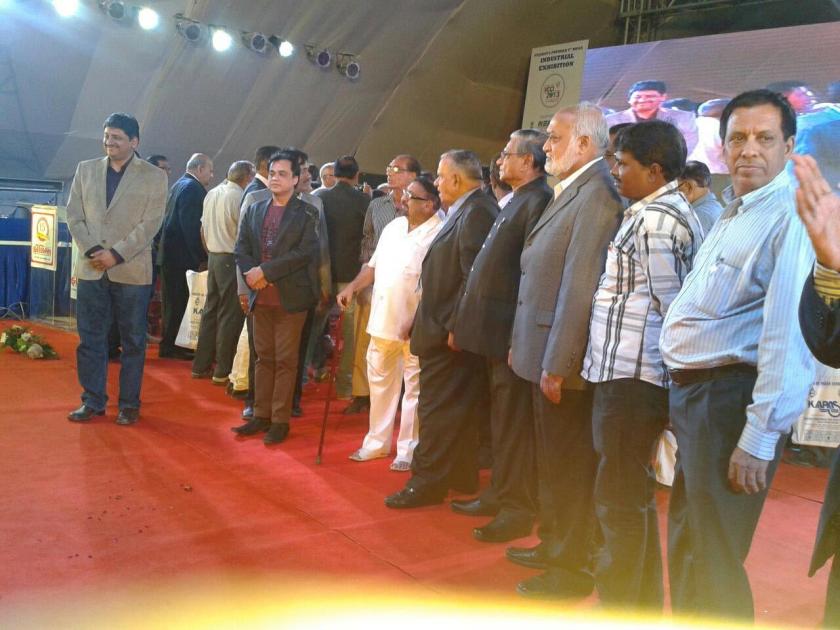 858635_495358463854711_1948806359_o